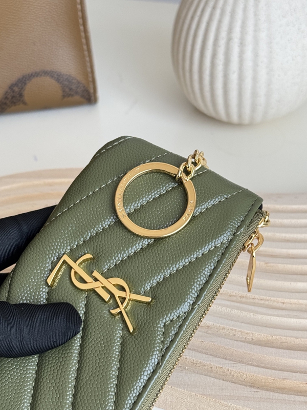 イヴサンローラン財布素材ディテール